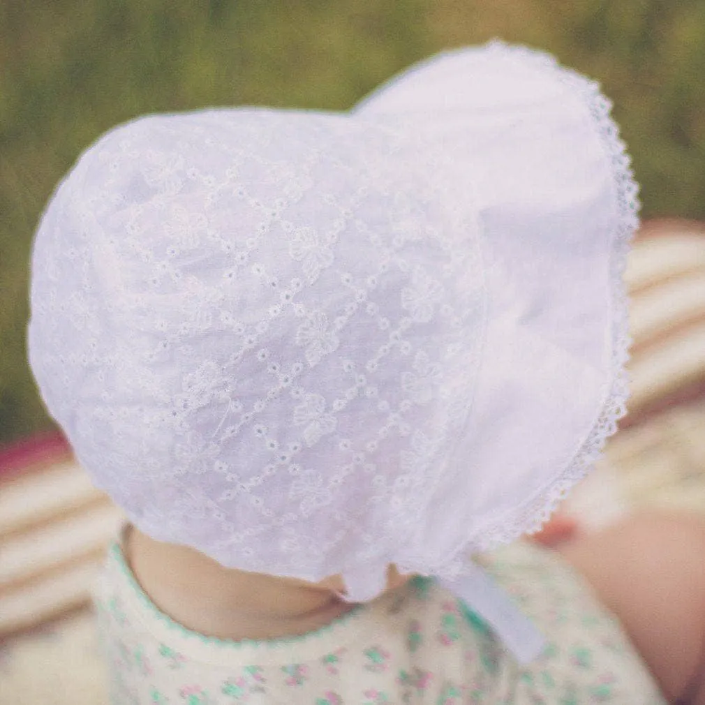 Bow Eyelet Sunbonnet Baby & Toddler: 0-3 Months