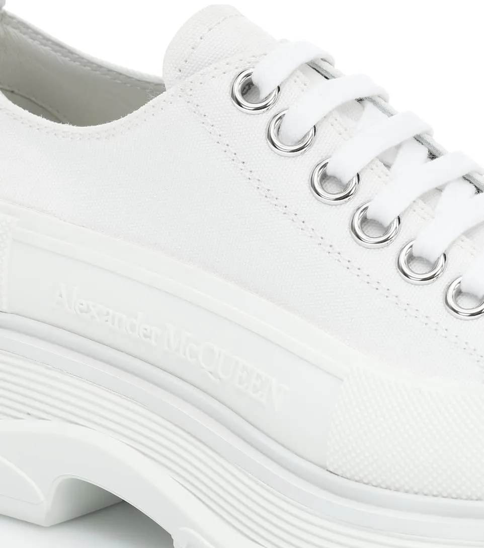 Canvas platform White