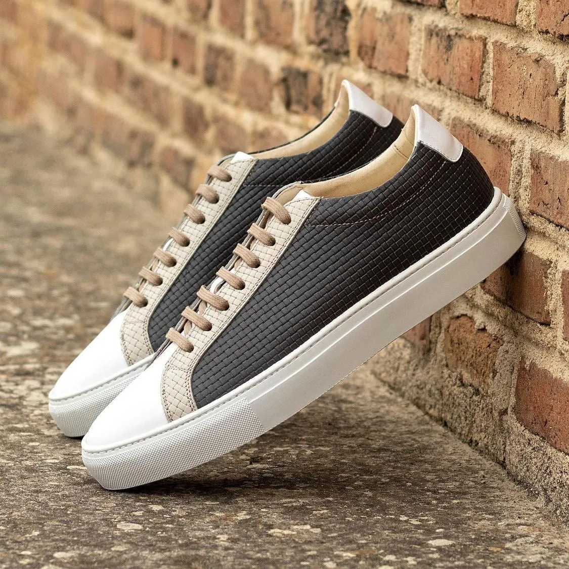 Cloudy low kick Sneaker