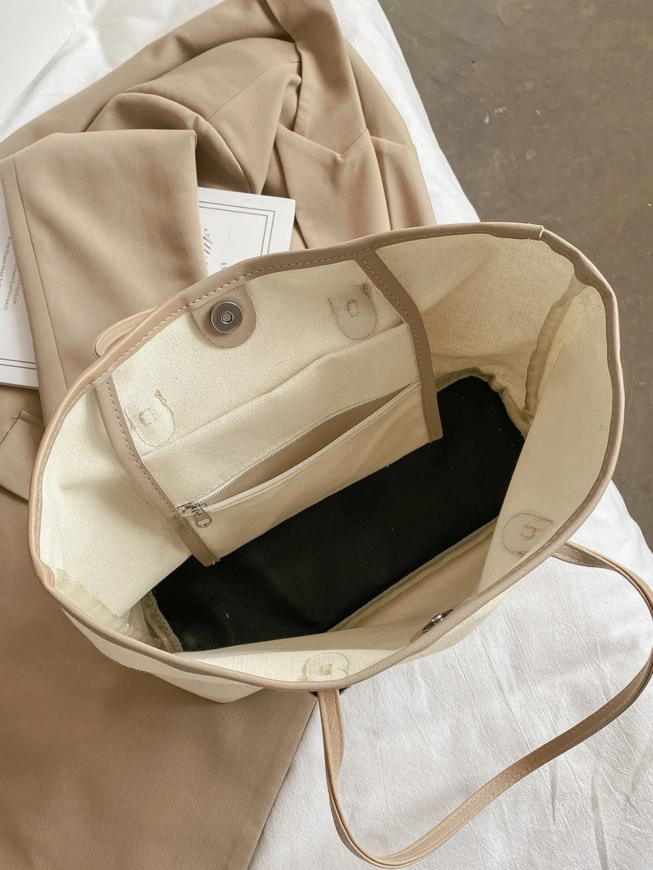 Contrast Binding Tote Bag