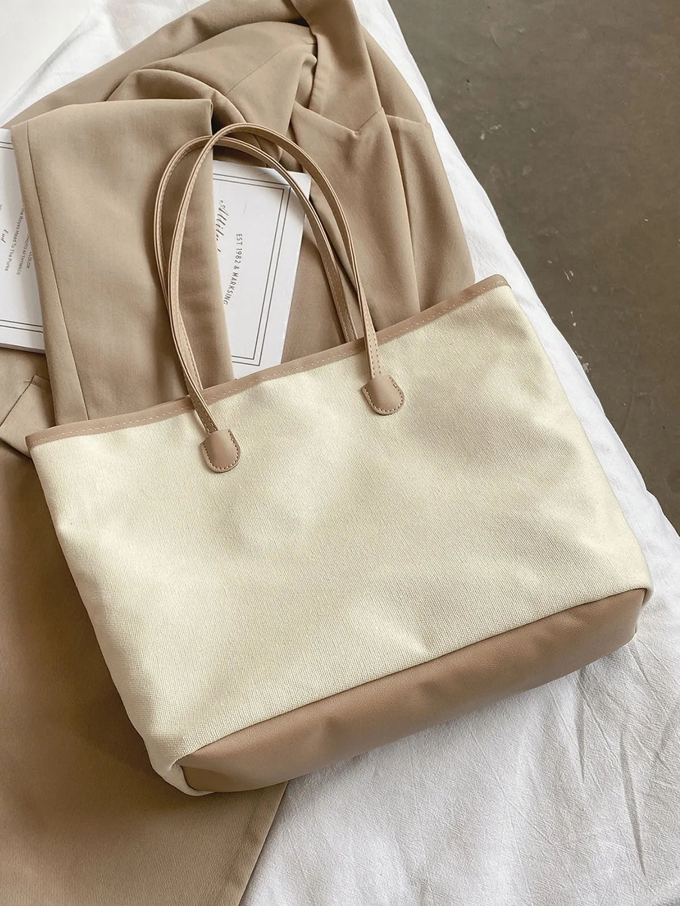 Contrast Binding Tote Bag