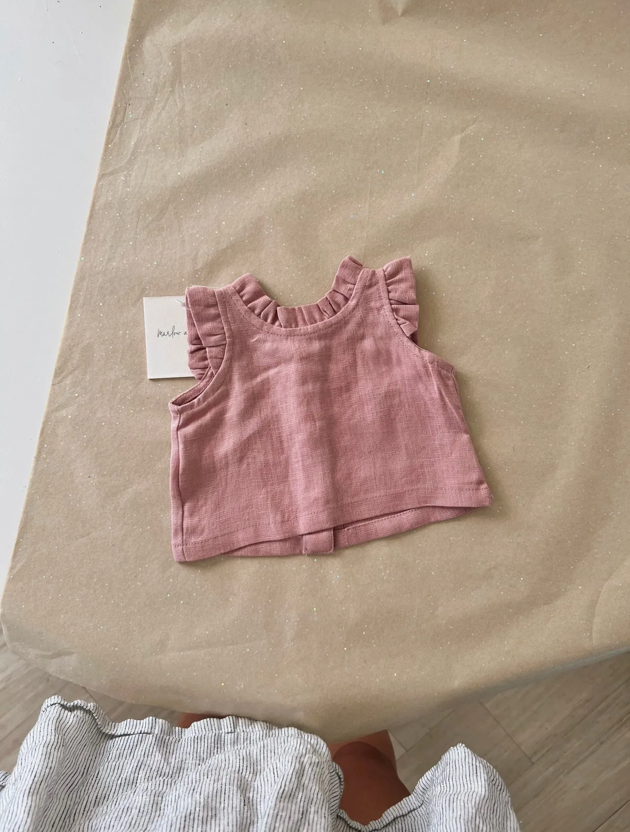 Frill singlet