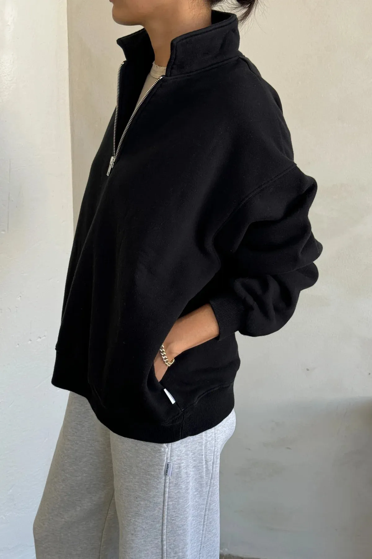 Le Bon Shoppe - Noah Top | Black