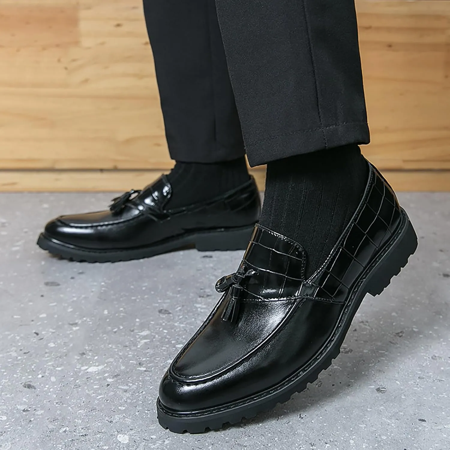 Men's Printed Leather Tassel Loafers Fashion Business Non-Slip Lug Sole Comfortable Block Heel Slip-on Dress Shoes for Party Wedding Office Penny Loafers